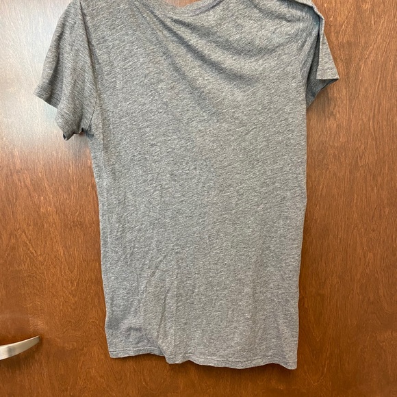 Victoria’s Secret PINK sequin v-neck tee L - Picture 4 of 4